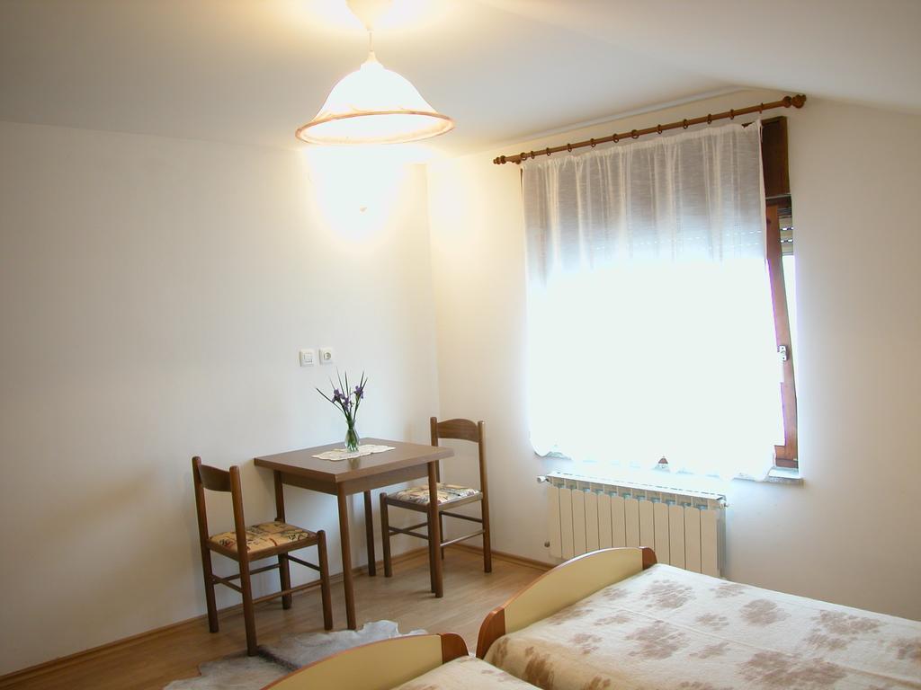 Turisticna Kmetija Siroko Villa Tolmin Kamer foto